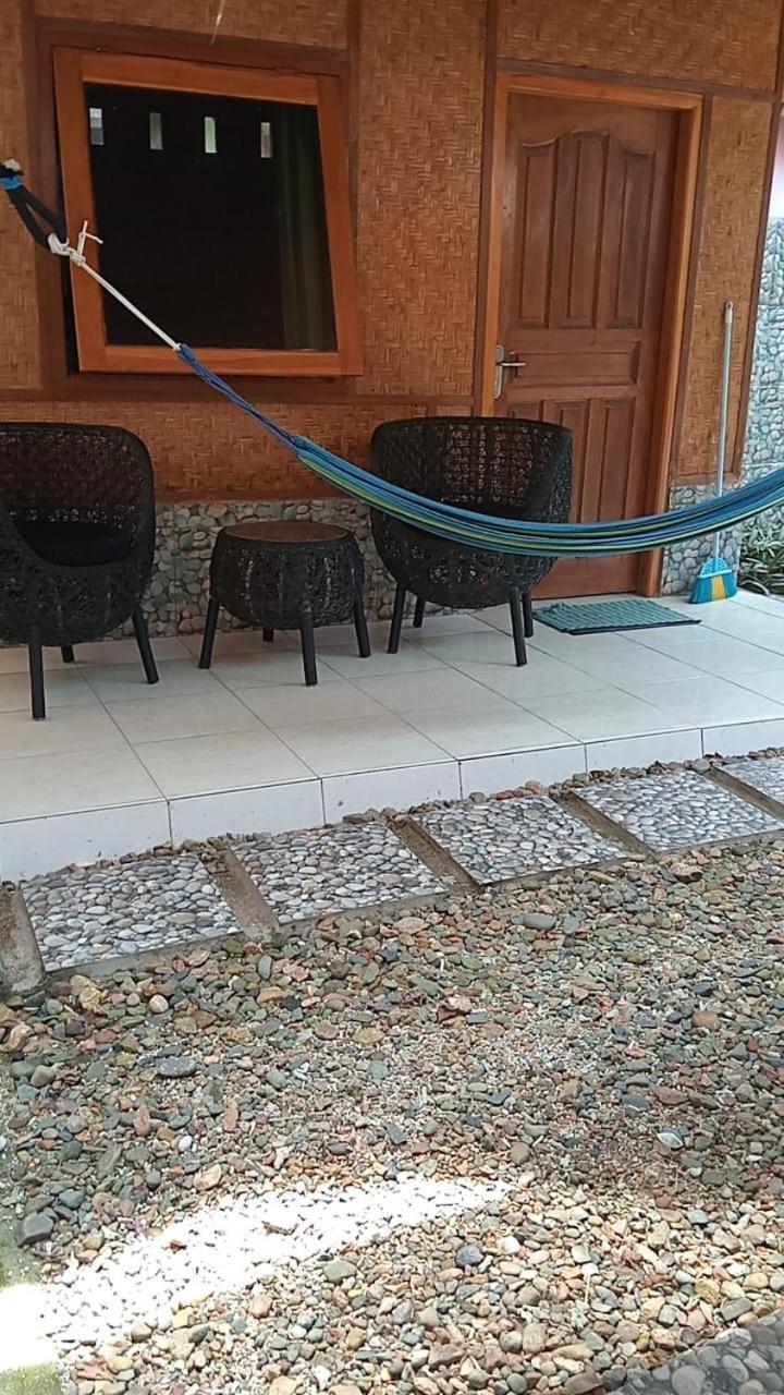 Pelangi Homestay Bungalow Gili Gede Sekotong Exterior foto